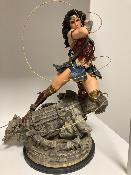 Wonder Woman ( sword & shield ) 1/4 DC COMICS Statue | Queen Studio