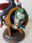 Harley Quinn and the Joker comics diorama statuette | Sideshow