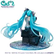 Mobile Suit Gundam x Hatsune Miku statuette PVC Lucrea Hatsune Miku x OO Gundam 45th Anniversary 17 cm | MEGAHOUSE