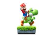 Super Mario statuette Mario & Yoshi 48 cm | F4F