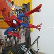 Spiderman 1/4  Legacy Replica Marvel Statue | Iron Studios 