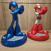 SDCC 2016 Exclusive  Red and blue Mega Man 25th Anniversary |Statue CAPCOM