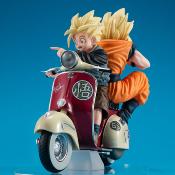 Dragonball Z 05 Desktop Real McCoy diorama PVC Super Saiyan Son Goku & Super Saiyan Son Gohan & Motorbike 16 cm | MEGAHOUSE