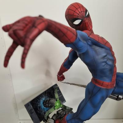 Spiderman Premium Format Figure | Sideshow 