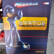 SDCC 2016 Exclusive  Red and blue Mega Man 25th Anniversary |Statue CAPCOM