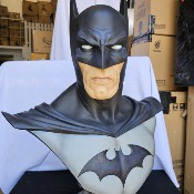 Batman Life Size Bust I Sideshow Collectibles