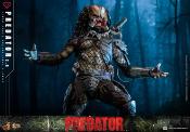 Predator figurine Movie Masterpiece 1/6 Predator (2.0) 34 cm | HOT TOYS