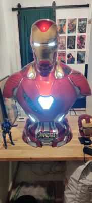 IRON MAN BATTLE DAMAGE VERSION MARK 50  L| Queen Studios