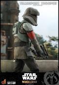 Star Wars The Mandalorian figurine 1/6 Transport Trooper 31 cm - HOT TOYS