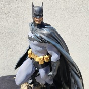 Batman Premium Format DC COMICS Statuette I Sideshow 