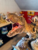 T-rex vs Velociraptors in the Rotunda 1/8 Statue I Prime 1 Studio