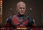 Deadpool & Wolverine Movie Masterpiece 1/6 Deadpool (Battling Version) 31 cm | HOT TOYS