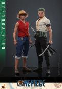 One Piece (Netflix) figurine 1/6 Roronoa Zoro 31 cm |  HOT TOYS