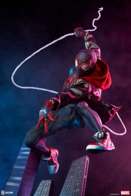 Marvel statuette Premium Format Miles Morales 60 cm Statuettes Marvel  | Sideshow