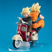 Dragonball Z 05 Desktop Real McCoy diorama PVC Super Saiyan Son Goku & Super Saiyan Son Gohan & Motorbike 16 cm | MEGAHOUSE