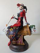 Harley Quinn and the Joker comics diorama statuette | Sideshow