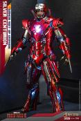 Iron Man 3 figurine Movie Masterpiece 1/6 Silver Centurion (Armor Suit Up Version) | Hot Toys