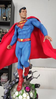 Superman Premium Format Figure | Sideshow