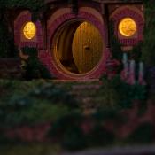 Le Seigneur des Anneaux statuette Bag End on the Hill Limited Edition 58 cm | Weta workshop