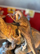 T-rex vs Velociraptors in the Rotunda 1/8 Statue I Prime 1 Studio