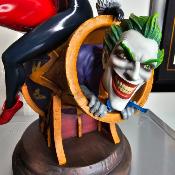 Harley Quinn and the Joker comics diorama | Sideshow