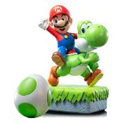 Super Mario statuette Mario & Yoshi 48 cm | F4F