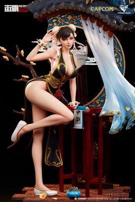 Chun Li 1/4  BLACK Version Street Fighter Crystal Series | Trieagles Studios