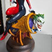 Harley Quinn and the Joker comics diorama | Sideshow