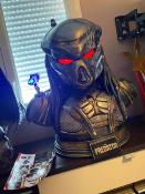 The Predator 1/1 Buste EXCLUSIVE VERSION  Life-Size Fugitive Predator | Prime 1 Studio