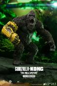 Godzilla vs. Kong: The New Empire statuette Soft Vinyl Kong with B.E.A.S.T. Glove 30 cm | STAR ACE 