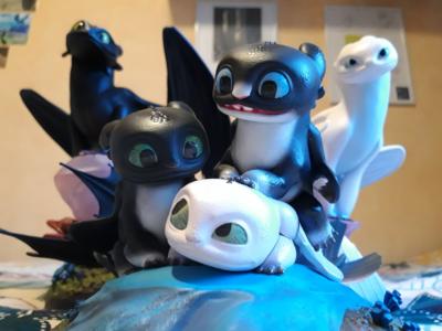 Krokmou (Toothless), Light Fury et bébés | Sideshow