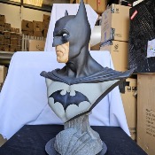 Batman Life Size Bust I Sideshow Collectibles